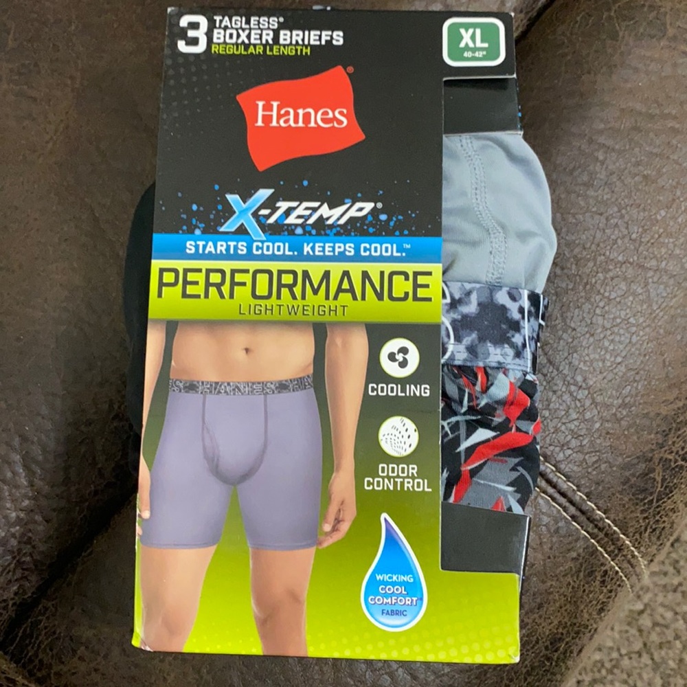 SOLD Hanes Men’s Size XL X-Temp Boxer Briefs, New